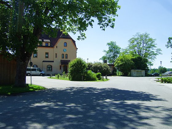 Aying, Blindham, Dürrnhaar, Göggenhofen, Graß, Griesstätt, Großhelfendorf, Heimatshofen, Kaltenbrunn, Kaps, Kleinhelfendorf, Kleinkarolinenfeld, Loibersdorf, Oberschops, Peiß, Rauchenberg, Spielberg, Trautshofen, Unterschops