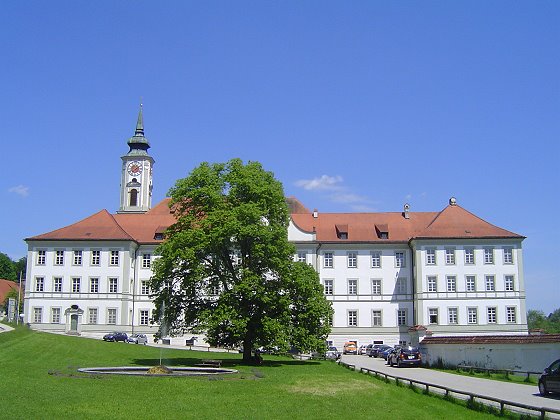 Blick auf das Kloster Schäftlarn