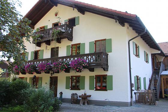Ferienwohnung auf unserem Bio-Bauernhof in Aying Ferienwohnung auf unserem Bio-Bauernhof in Aying